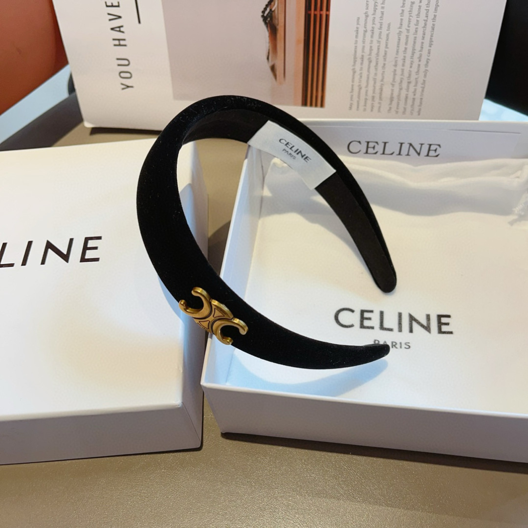 配包装
CELINE（赛琳）复古网红绒布材质爆款发箍，夏天宽边显脸小头箍 佩戴舒适无压力，高级感外出非常