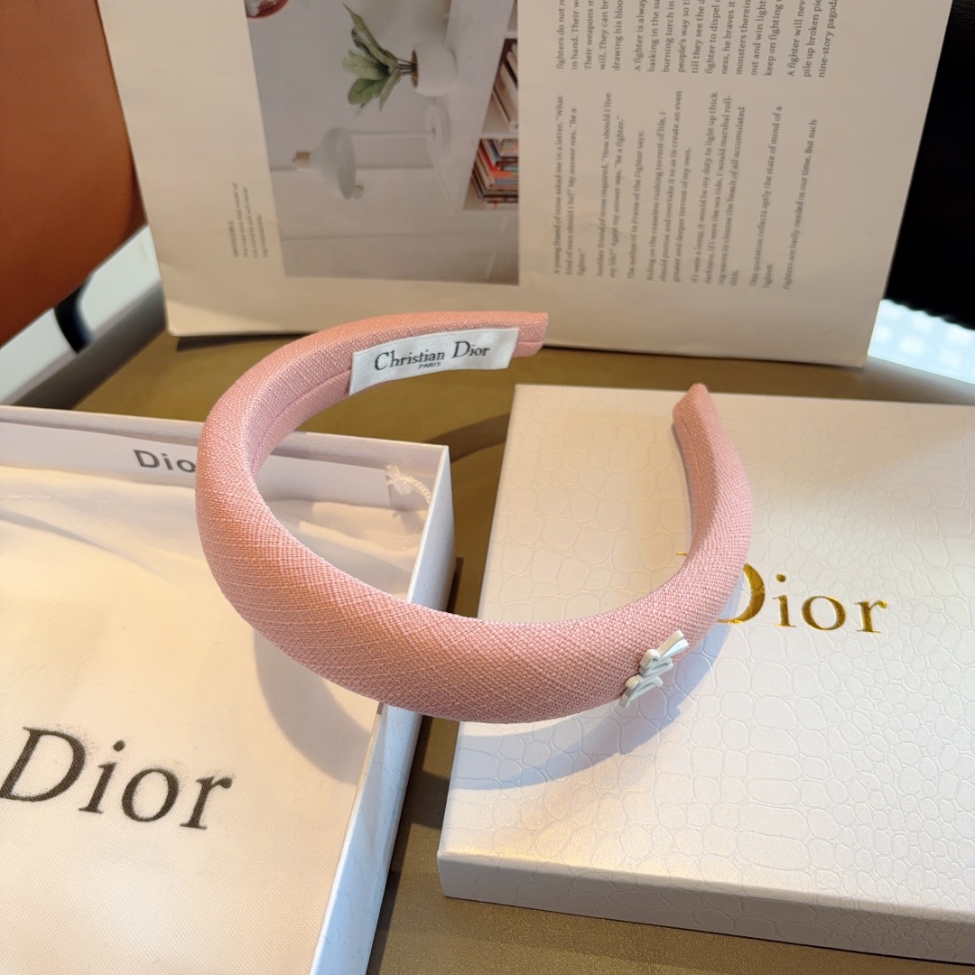 配包装
Dior（迪奥） 新款宽边高级感大牌发箍, 网红爆款防滑头箍、让你的魅力绽放 清新淑女范让时尚更