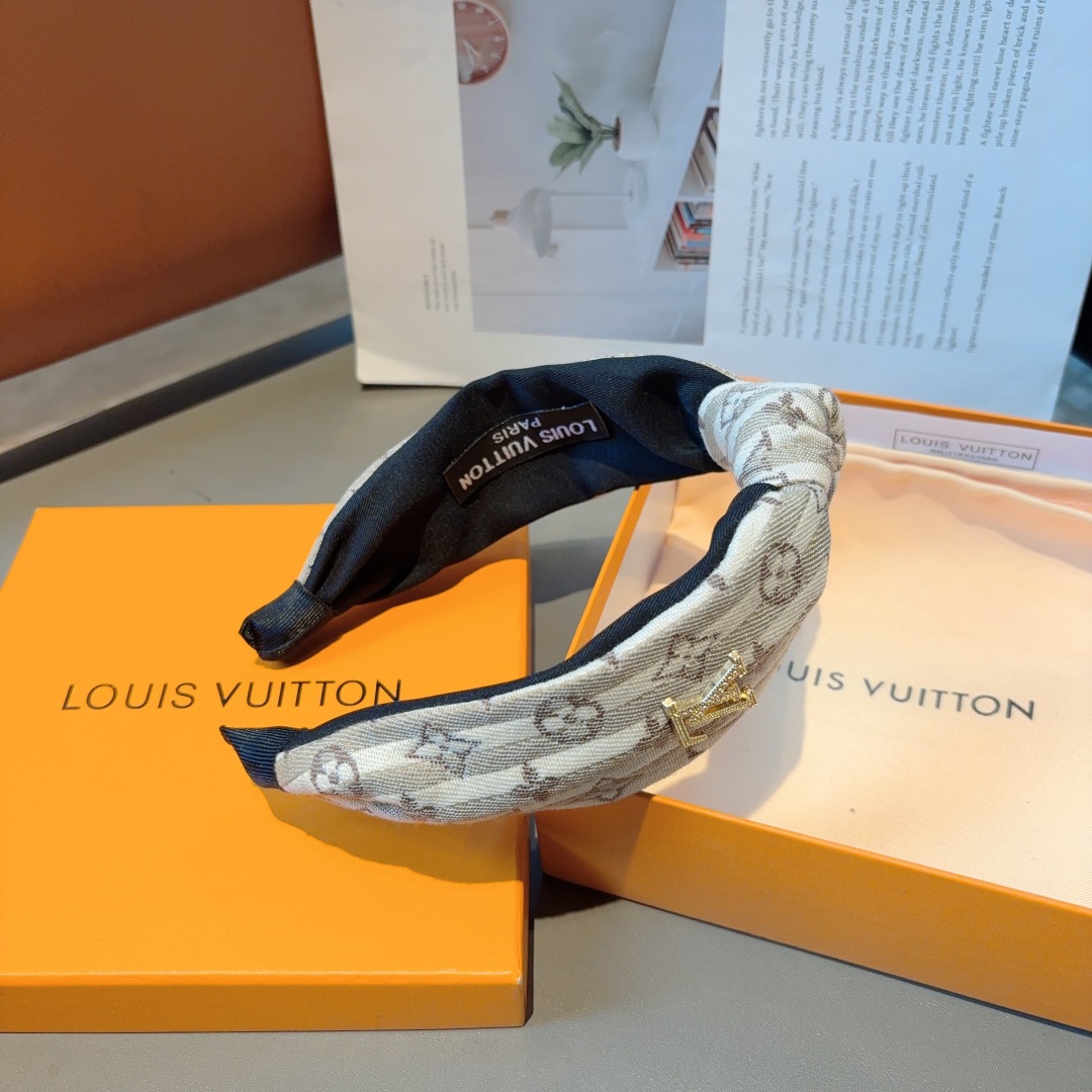 配包装
LV 路易威登 经典新款老花发箍，时尚宽边中间结头箍