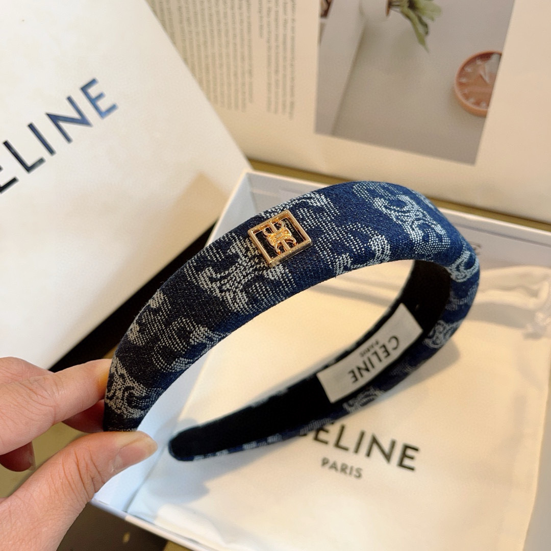 配包装
CELINE（赛琳）复古字母牛仔布网红新款发箍，夏天宽边显脸小头箍 佩戴舒适无压力，高级感外出非