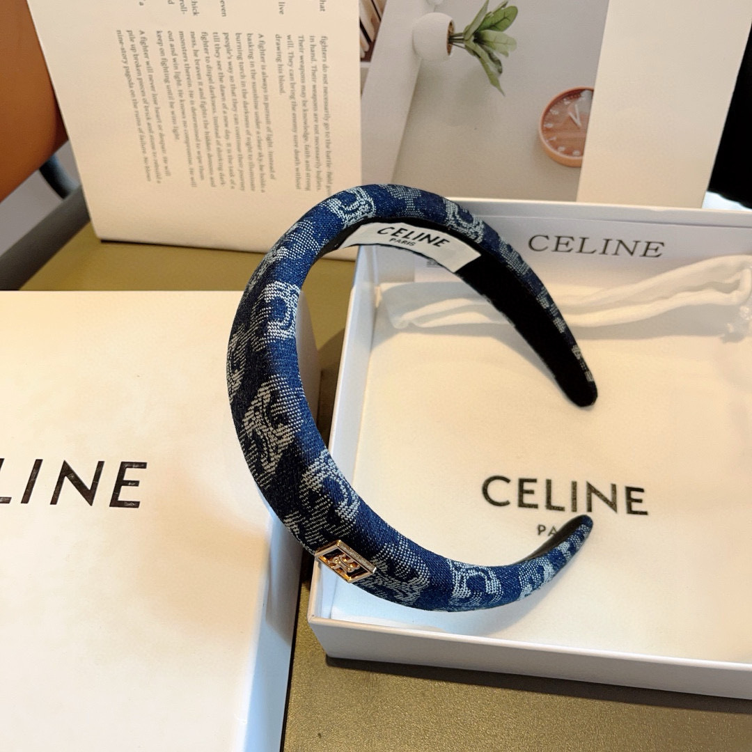 配包装
CELINE（赛琳）复古字母牛仔布网红新款发箍，夏天宽边显脸小头箍 佩戴舒适无压力，高级感外出非