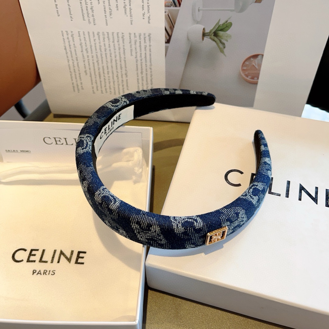 配包装
CELINE（赛琳）复古字母牛仔布网红新款发箍，夏天宽边显脸小头箍 佩戴舒适无压力，高级感外出非