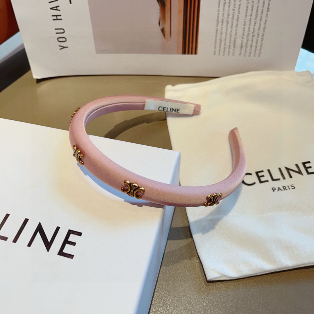 配包装
CELINE（赛琳）网红爆款发箍，佩戴舒适无压力，造型搭配必备！非常时尚百搭！女神必备！名媛范儿