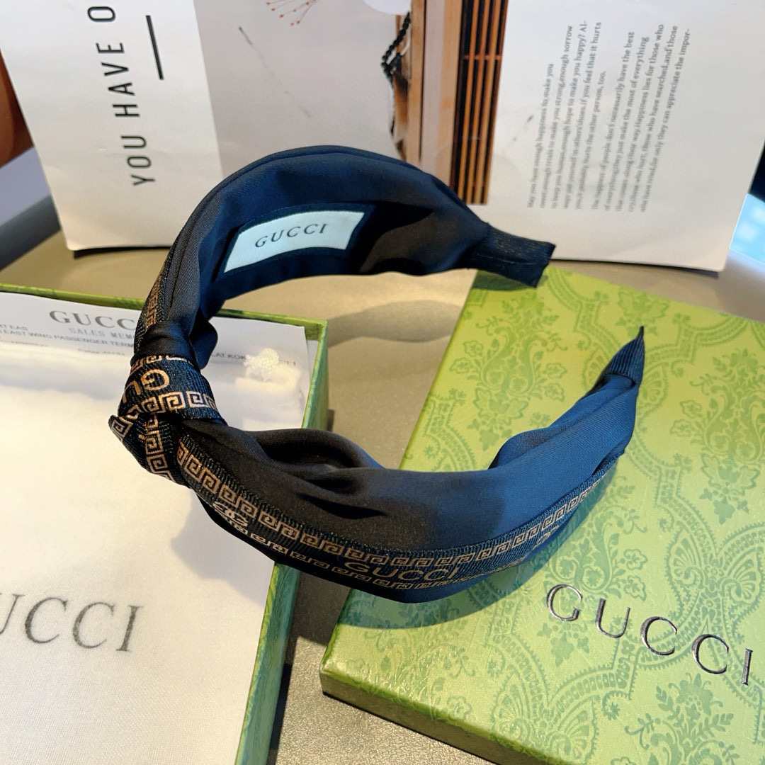 配包装
Gucci古奇 网红经典新款发箍，女神必备单品头箍，非常百搭，时尚潮流， 火爆 多色出货...