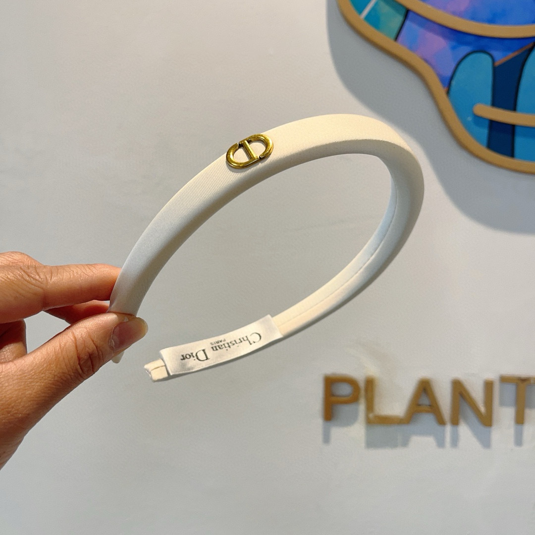 配包装
Dior（迪奥） 新款窄版高级感大牌发箍, 网红爆款防滑头箍、让你的魅力绽放 清新淑女范让时尚更
