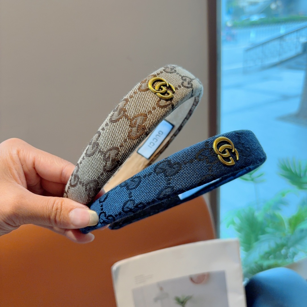 配包装
Gucci古奇 网红经典新款厚海绵布艺发箍，女神必备单品头箍，非常百搭，时尚潮流款！