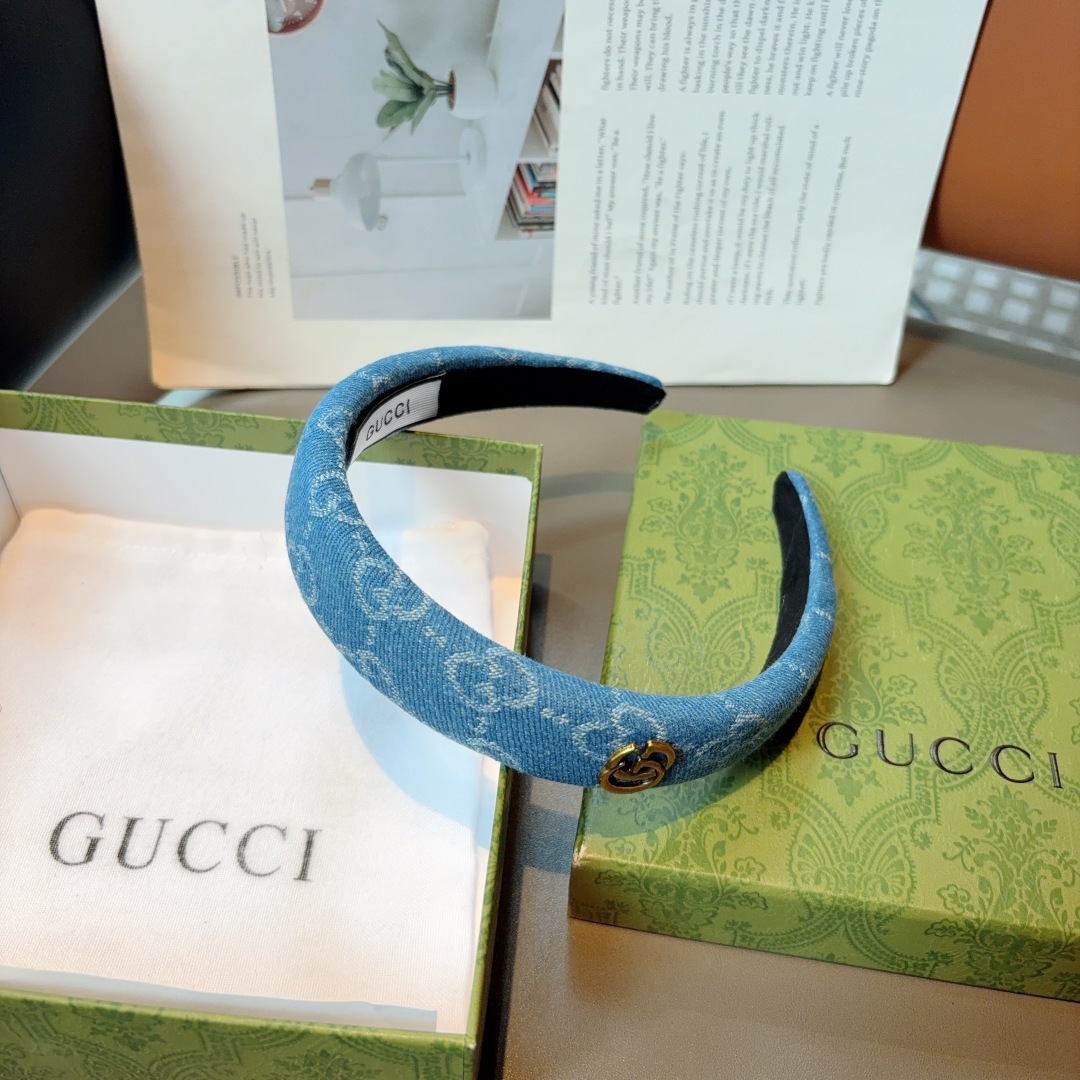 配包装
Gucci古奇 网红经典新款厚海绵布艺发箍，女神必备单品头箍，非常百搭，时尚潮流款！