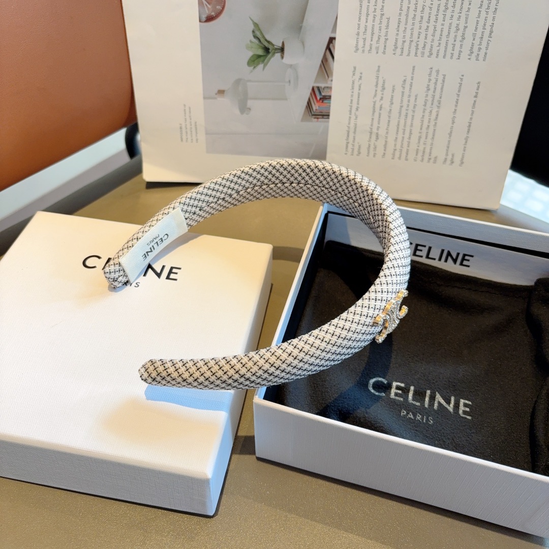 配包装
CELINE（赛琳）时尚网红新款发箍，夏天宽边显脸小头箍 佩戴舒适无压力，高级感外出非常时尚百搭