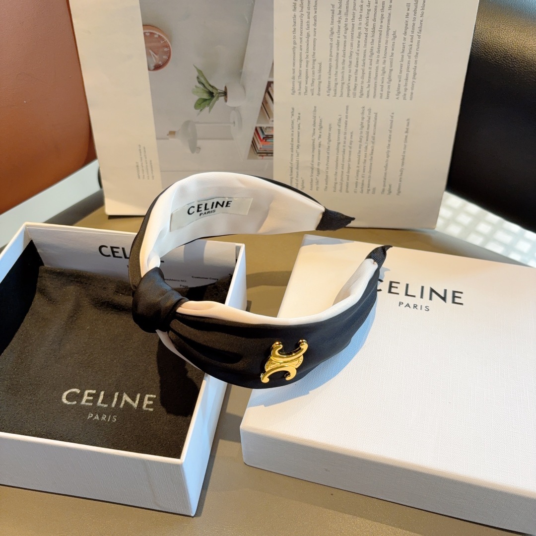 配包装
CELINE（赛琳）新品网红同款发箍，佩戴舒适无压力，造型搭配必备！时尚外出百搭款发饰！