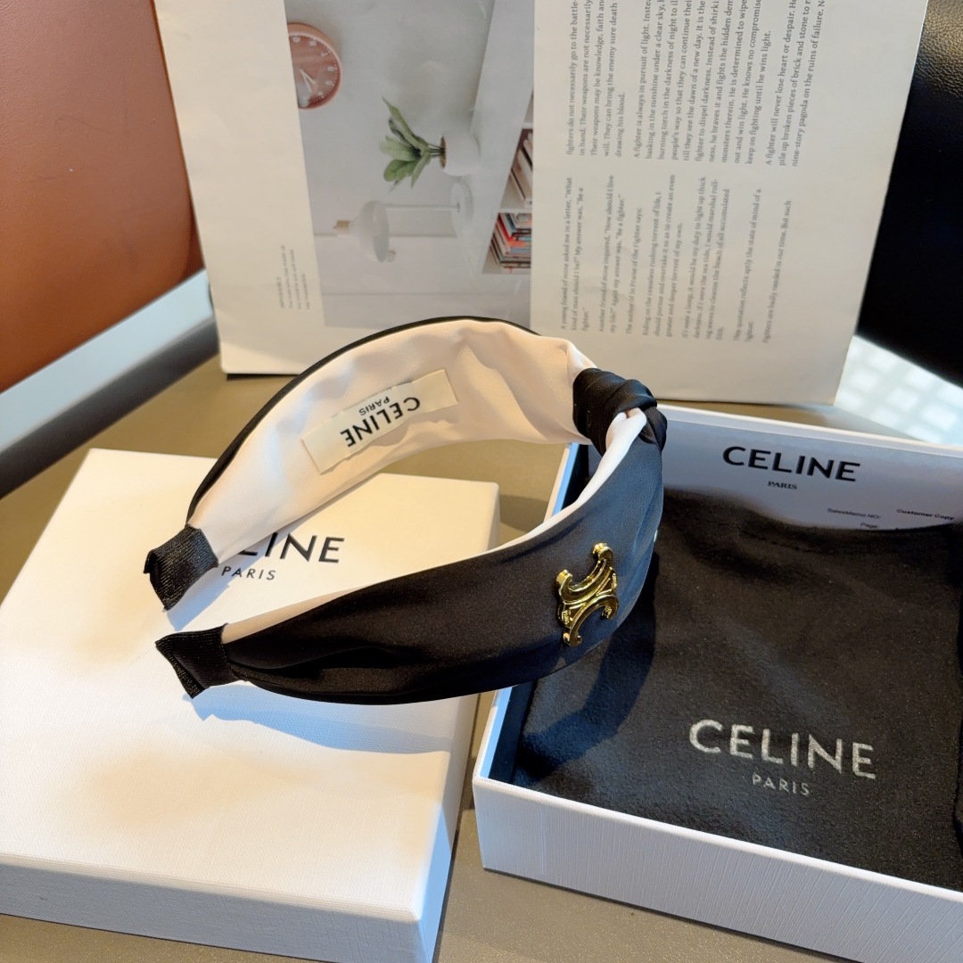 配包装
CELINE（赛琳）新品网红同款发箍，佩戴舒适无压力，造型搭配必备！时尚外出百搭款发饰！