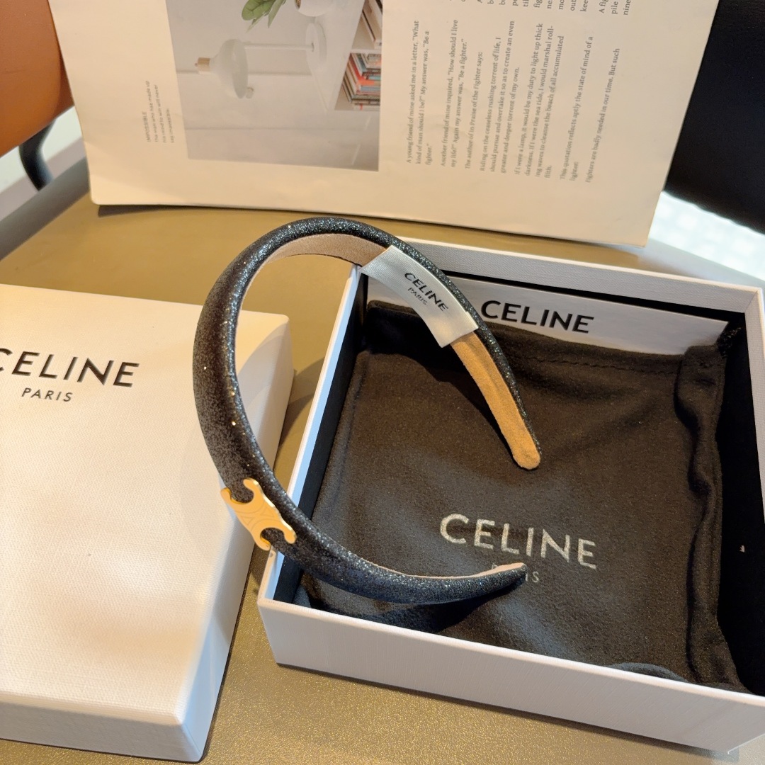 配包装
CELINE（赛琳）时尚网红新款发箍，夏天宽边显脸小头箍 佩戴舒适无压力，高级感外出非常时尚百搭