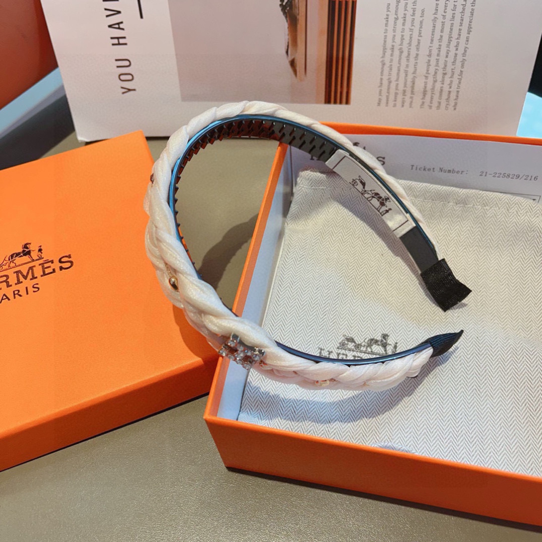 配包装
Hermes（爱马仕）  火爆定制款发箍，网红同款  进口面料， 出口订单、细节全部实拍！特制面