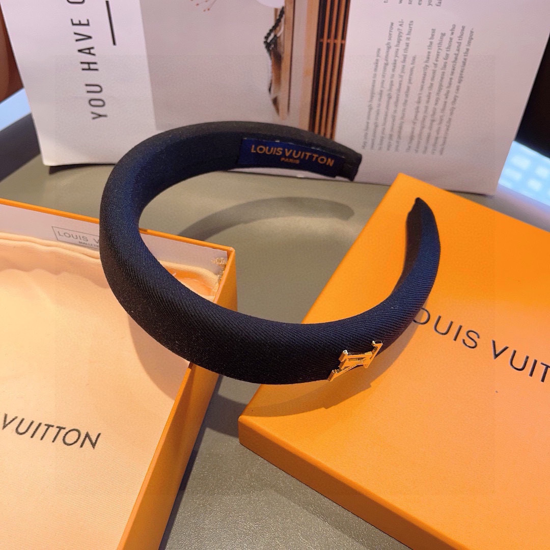 配包装
LV 路易威登 火爆新款韩版布艺格子发箍，时尚头箍，网红最新款来袭💕时尚百搭，女神必入！