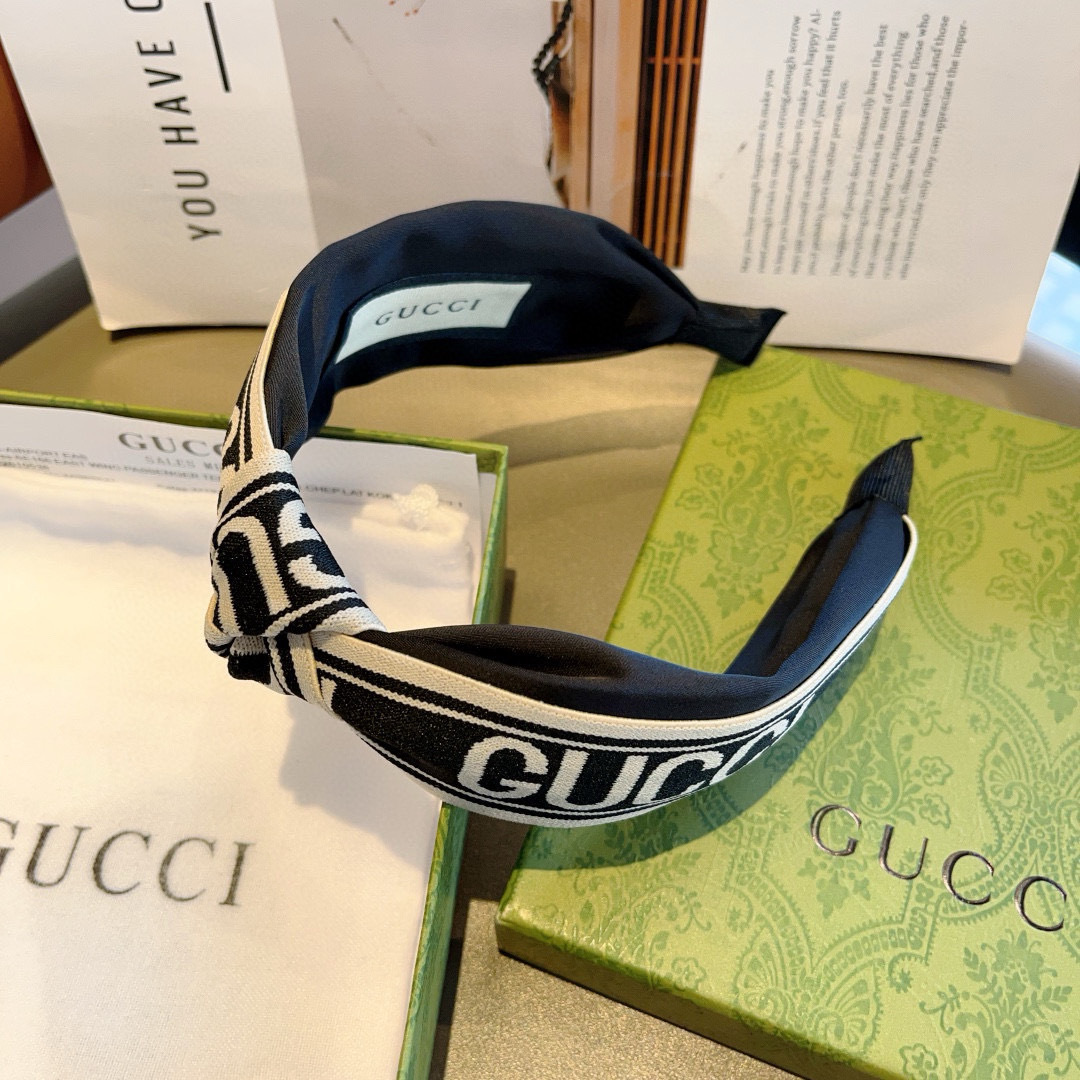 配包装
Gucci古奇 网红经典新款发箍，女神必备单品头箍，非常百搭，时尚潮流， 火爆 多色出货...