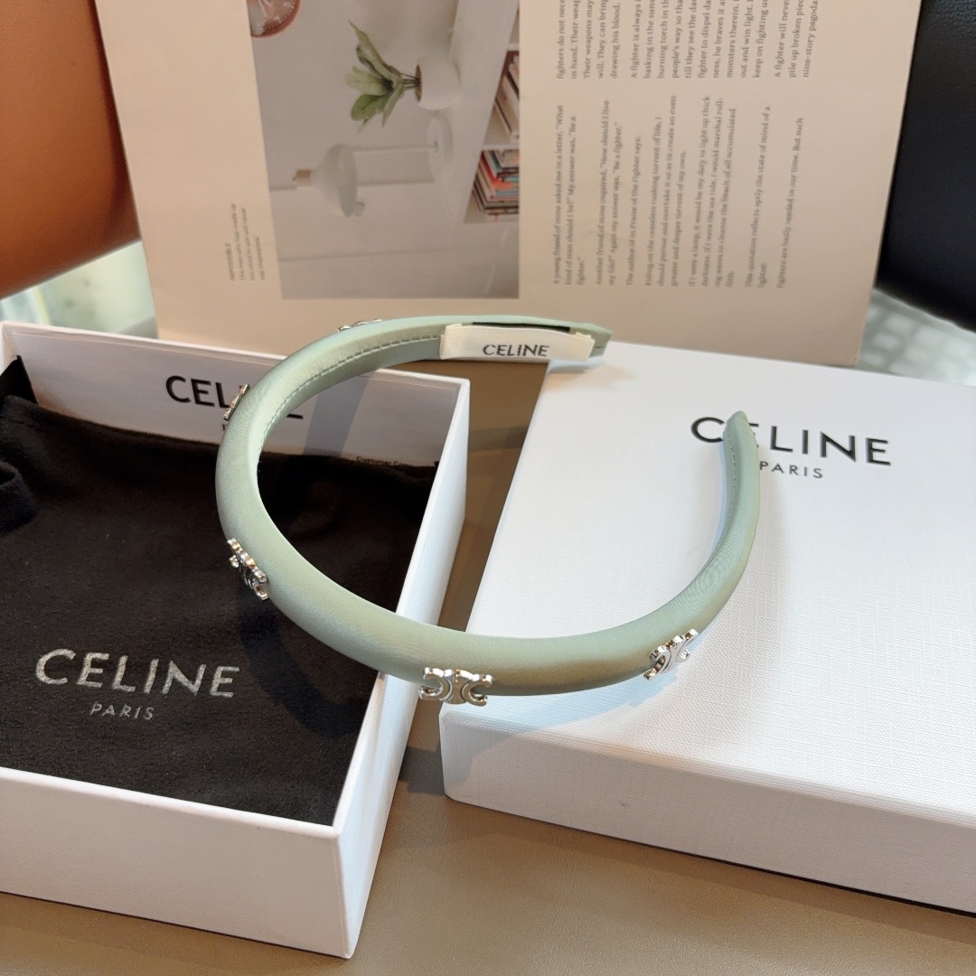 配包装
CELINE（赛琳）时尚网红新款发箍，显脸小头箍 佩戴舒适无压力，高级感外出非常时尚百搭