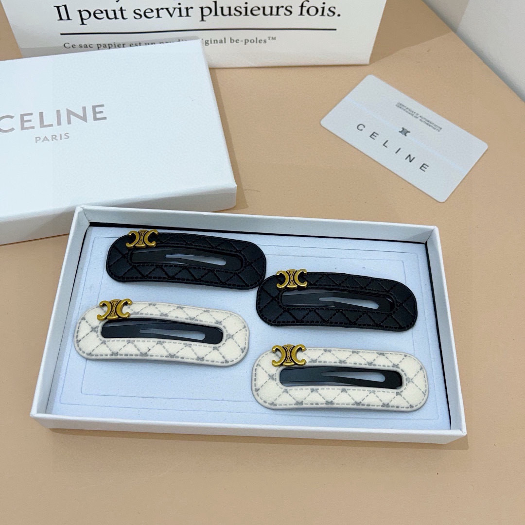配包装（一对）
CELINE（赛琳） 凯旋门新款发夹，经典BB夹，刘海夹 超精致，转图必爆哈！专柜出货
