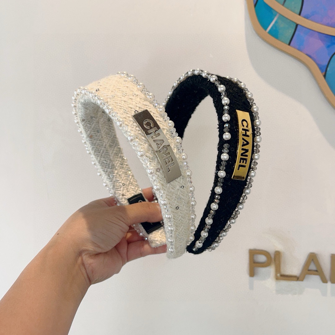 配包装
CHANEL（香奈儿）韩国新品小清新珍珠发箍，佩戴舒适无压力，造型搭配必备！时尚外出百搭款发饰！