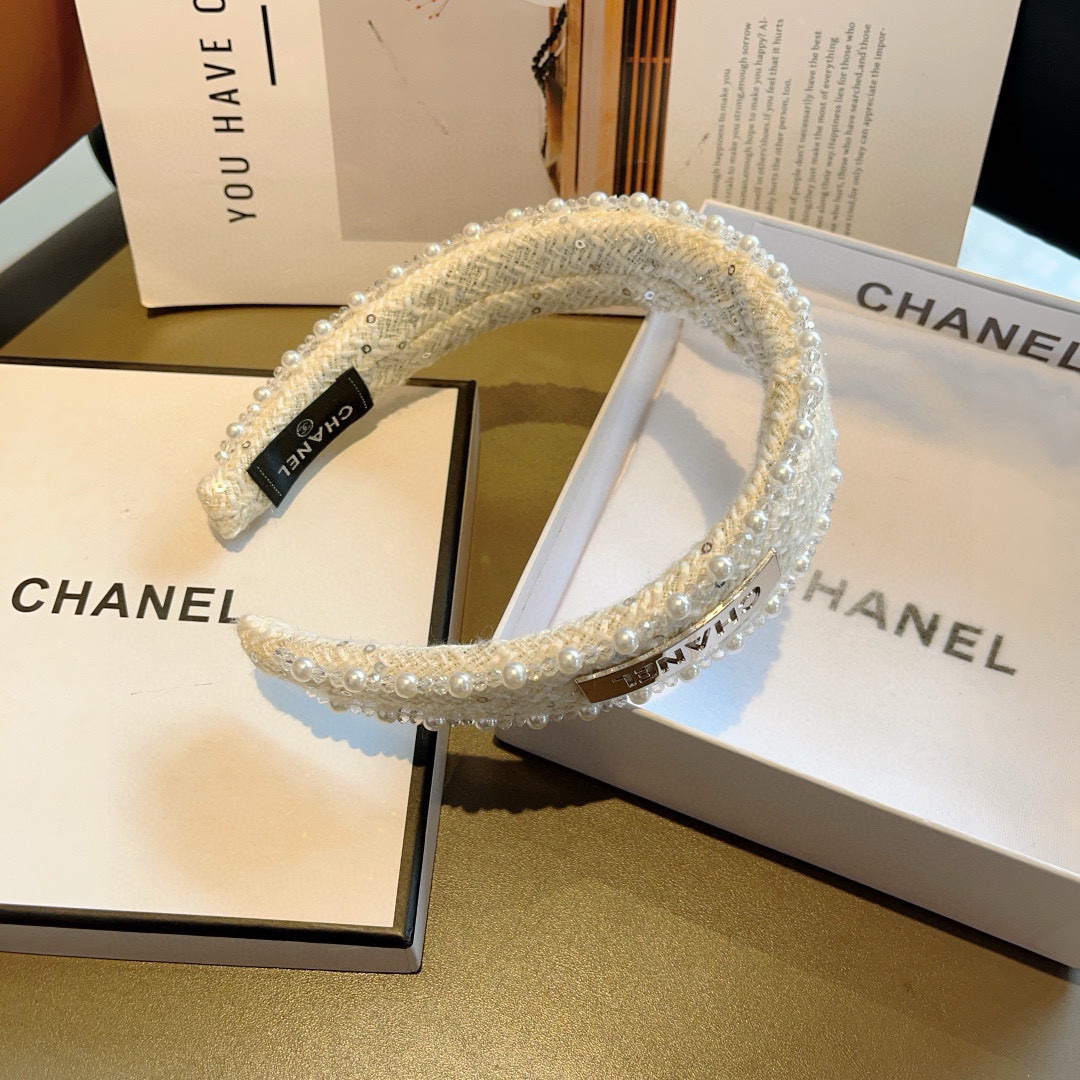 配包装
CHANEL（香奈儿）韩国新品小清新珍珠发箍，佩戴舒适无压力，造型搭配必备！时尚外出百搭款发饰！