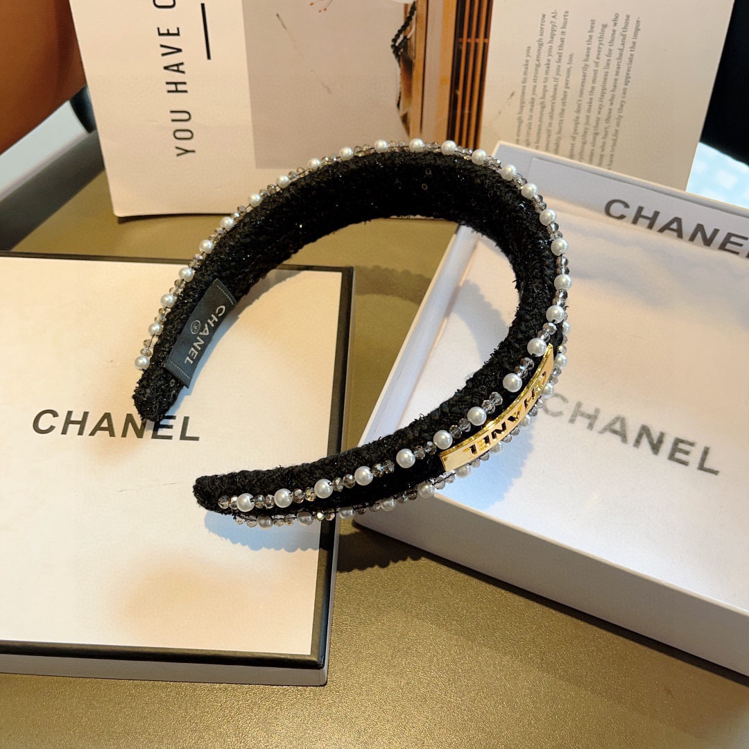 配包装
CHANEL（香奈儿）韩国新品小清新珍珠发箍，佩戴舒适无压力，造型搭配必备！时尚外出百搭款发饰！