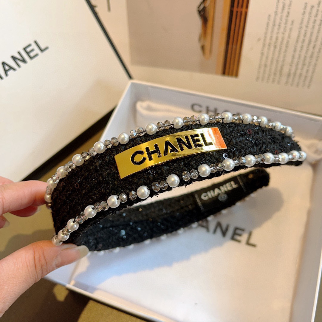 配包装
CHANEL（香奈儿）韩国新品小清新珍珠发箍，佩戴舒适无压力，造型搭配必备！时尚外出百搭款发饰！