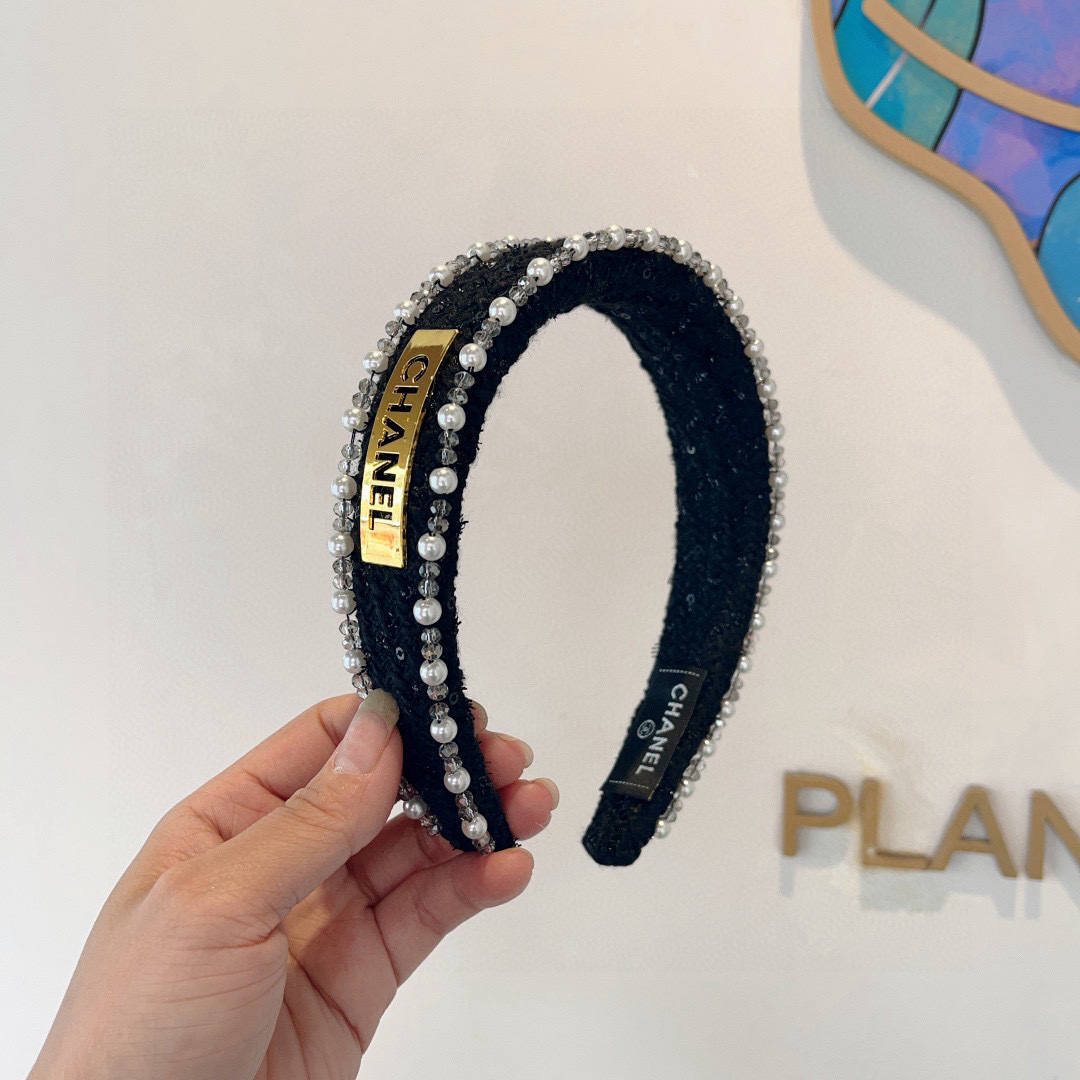 配包装
CHANEL（香奈儿）韩国新品小清新珍珠发箍，佩戴舒适无压力，造型搭配必备！时尚外出百搭款发饰！