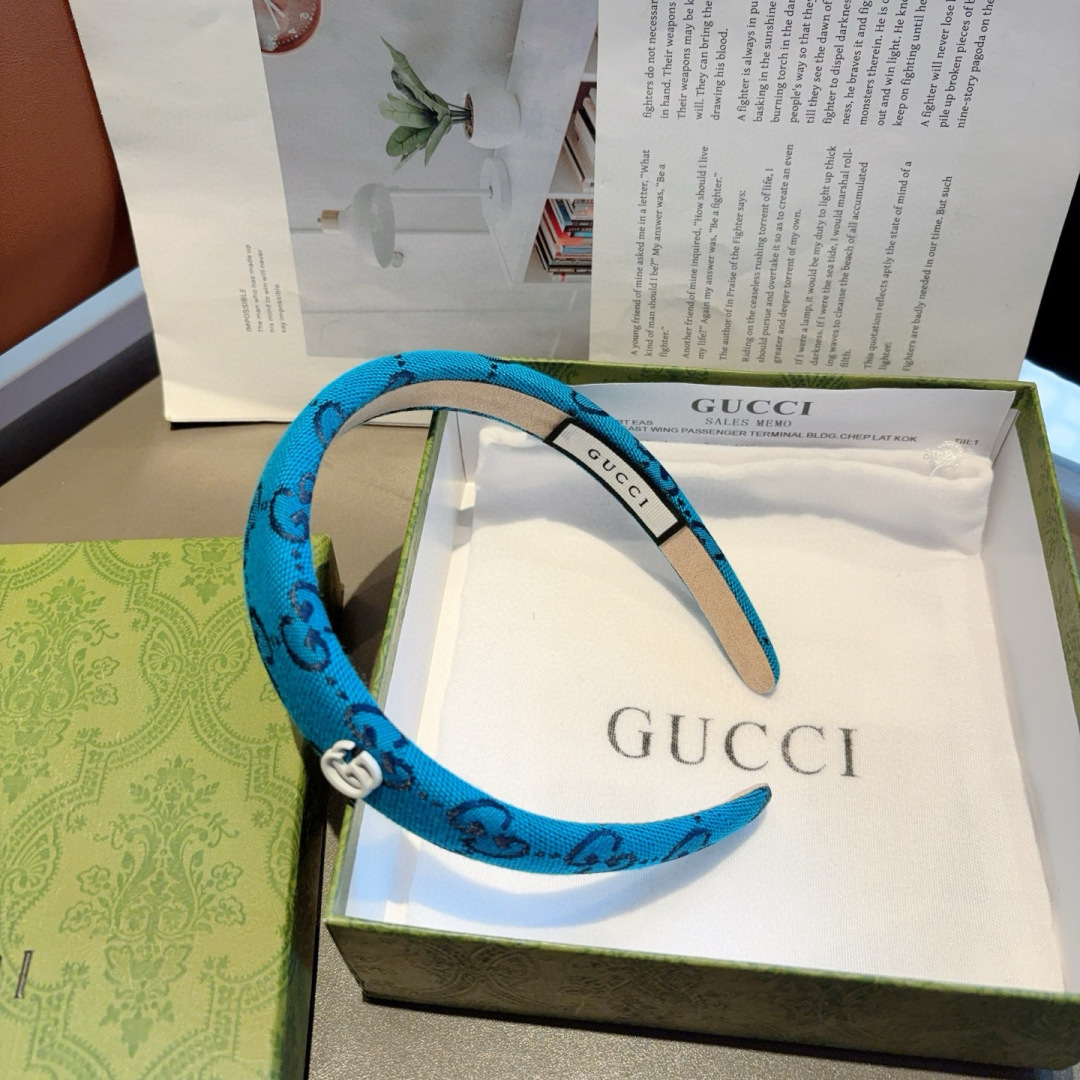 配包装
Gucci古奇 网红经典新款宽版发箍，女神必备单品头箍，非常百搭，时尚潮流！