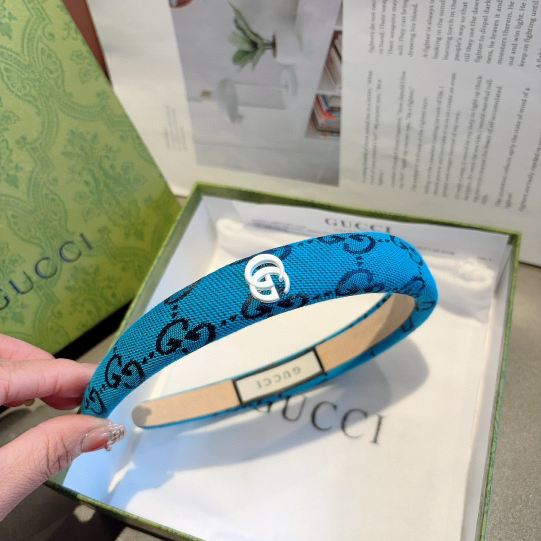 配包装
Gucci古奇 网红经典新款宽版发箍，女神必备单品头箍，非常百搭，时尚潮流！
