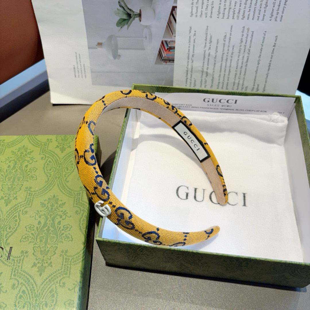 配包装
Gucci古奇 网红经典新款宽版发箍，女神必备单品头箍，非常百搭，时尚潮流！