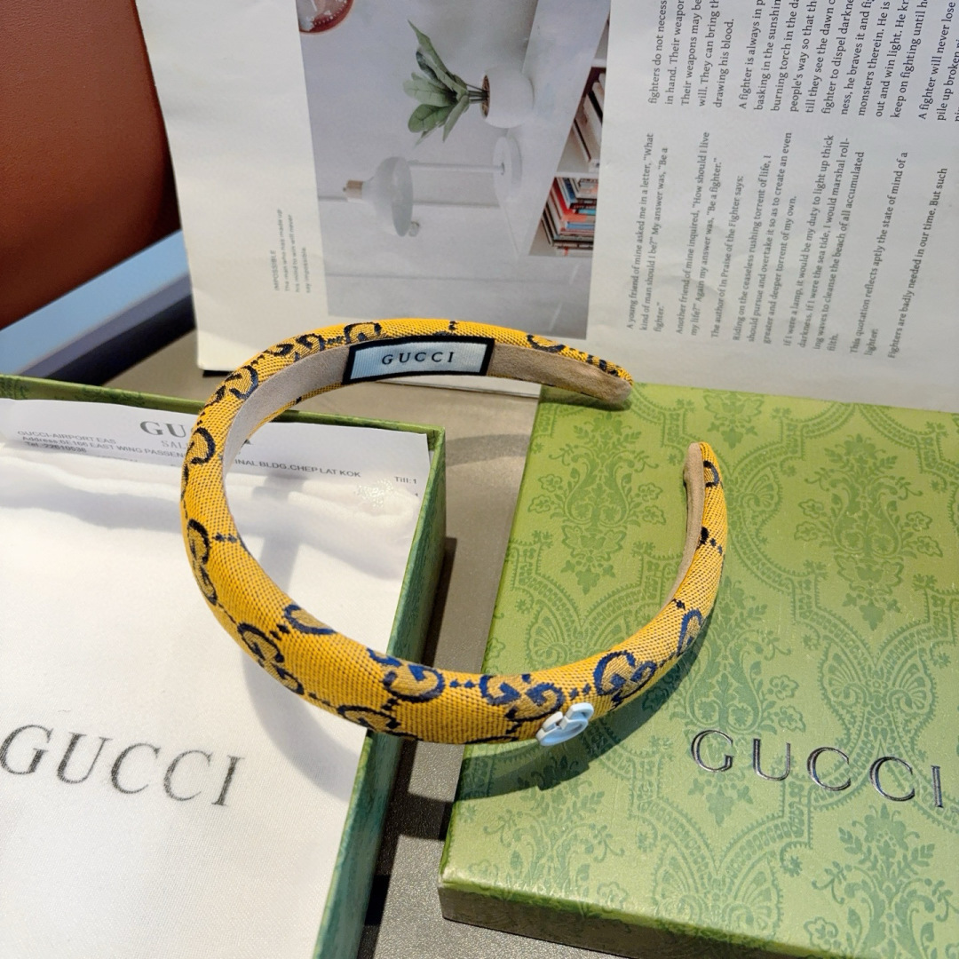 配包装
Gucci古奇 网红经典新款宽版发箍，女神必备单品头箍，非常百搭，时尚潮流！