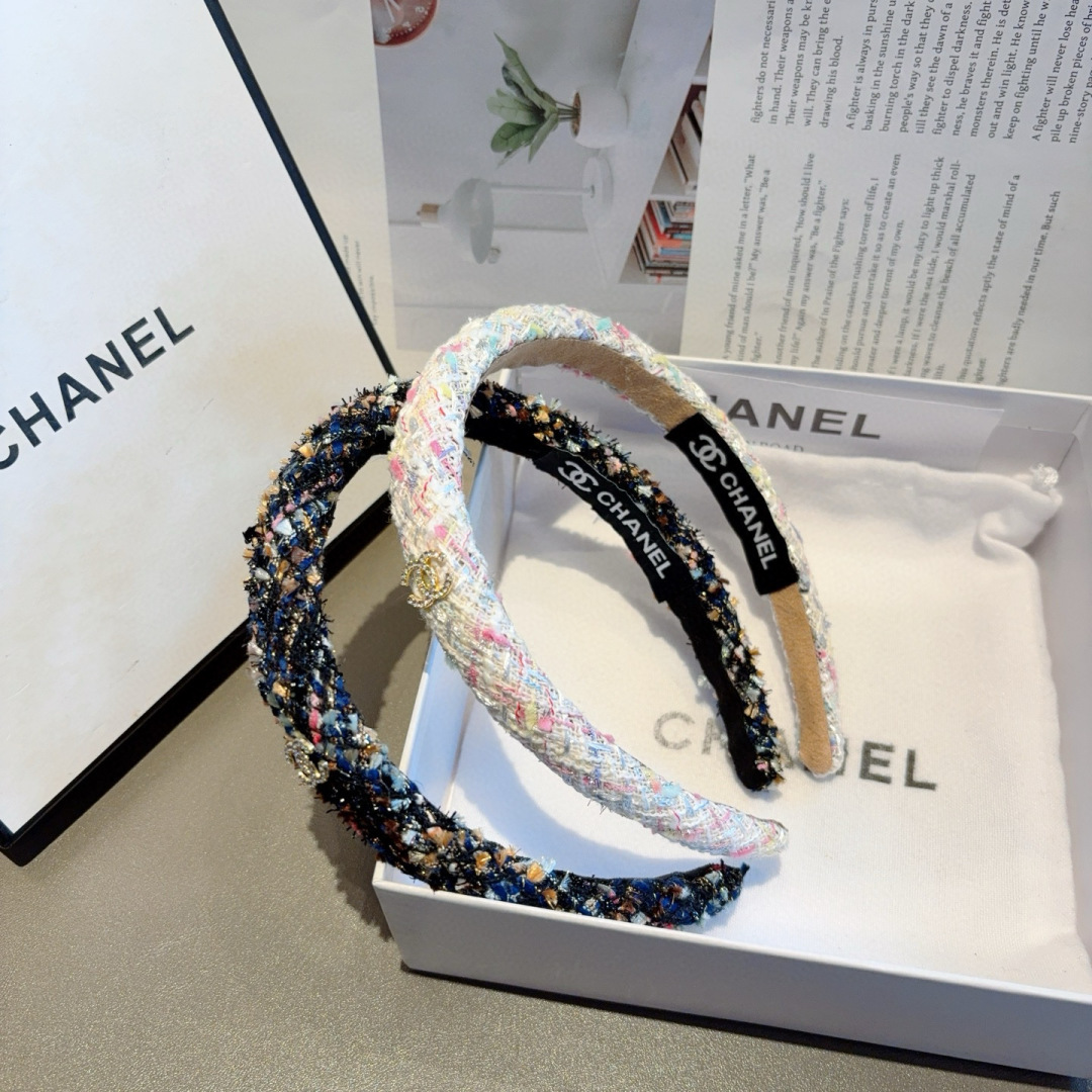 配包装
CHANEL（香奈儿）新款精美字母发箍，复古网红爆款头箍 搭配高端材质，超精致，时尚高级感百搭款