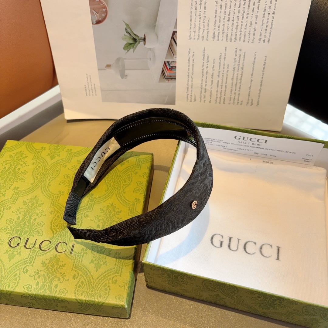 配包装
Gucci古奇 网红经典新款发箍，女神必备单品头箍，非常百搭，时尚潮流， 火爆 多色出货...