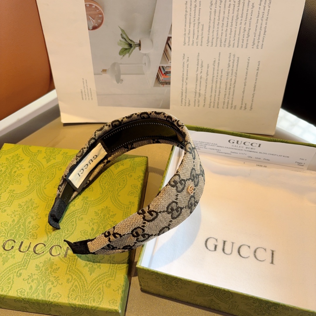 配包装
Gucci古奇 网红经典新款发箍，女神必备单品头箍，非常百搭，时尚潮流， 火爆 多色出货...