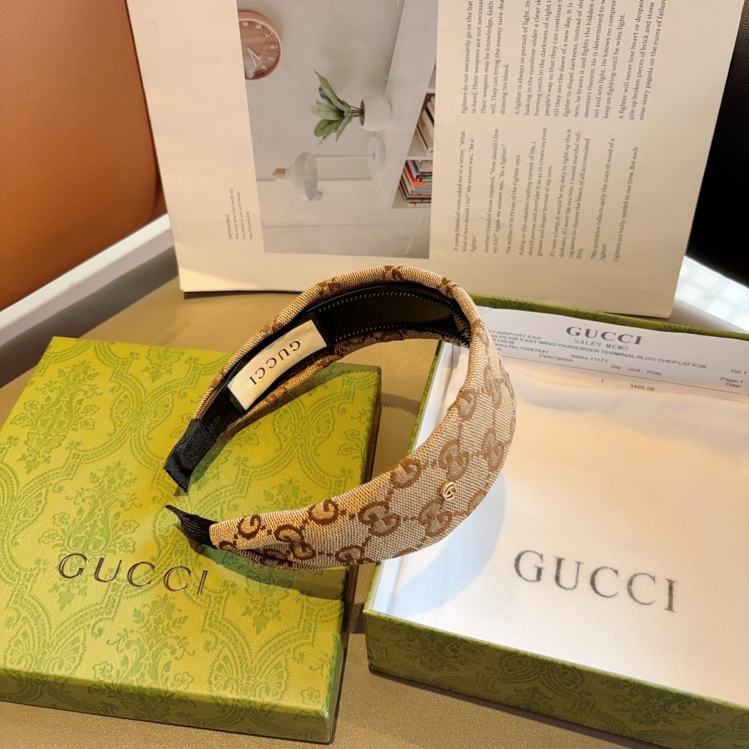配包装
Gucci古奇 网红经典新款发箍，女神必备单品头箍，非常百搭，时尚潮流， 火爆 多色出货...
