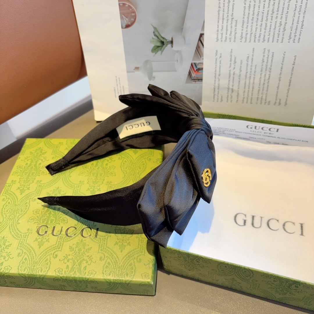 配包装
Gucci古奇 网红经典蝴蝶结发箍，女神必备单品头箍，非常百搭，时尚潮流款