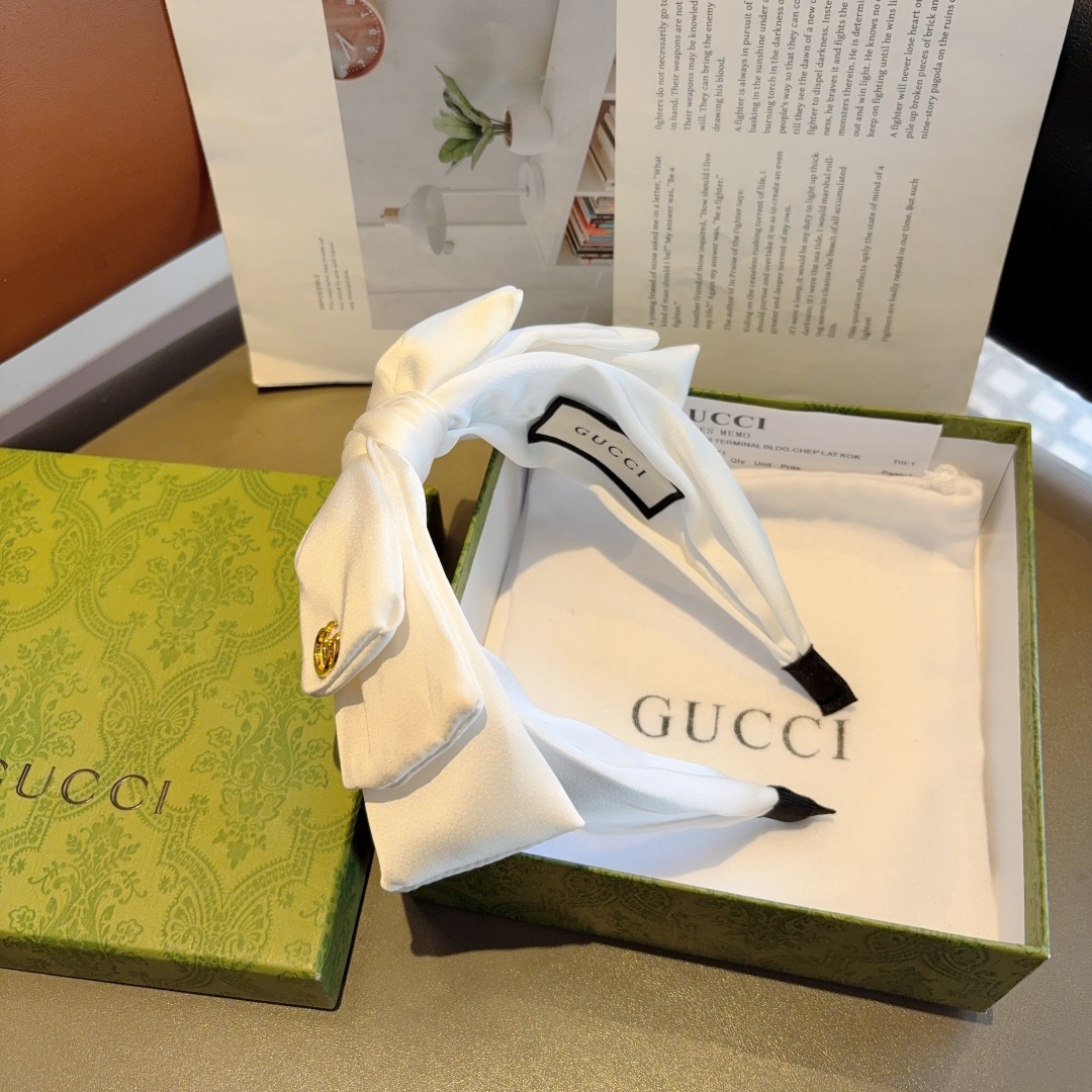 配包装
Gucci古奇 网红经典蝴蝶结发箍，女神必备单品头箍，非常百搭，时尚潮流款
