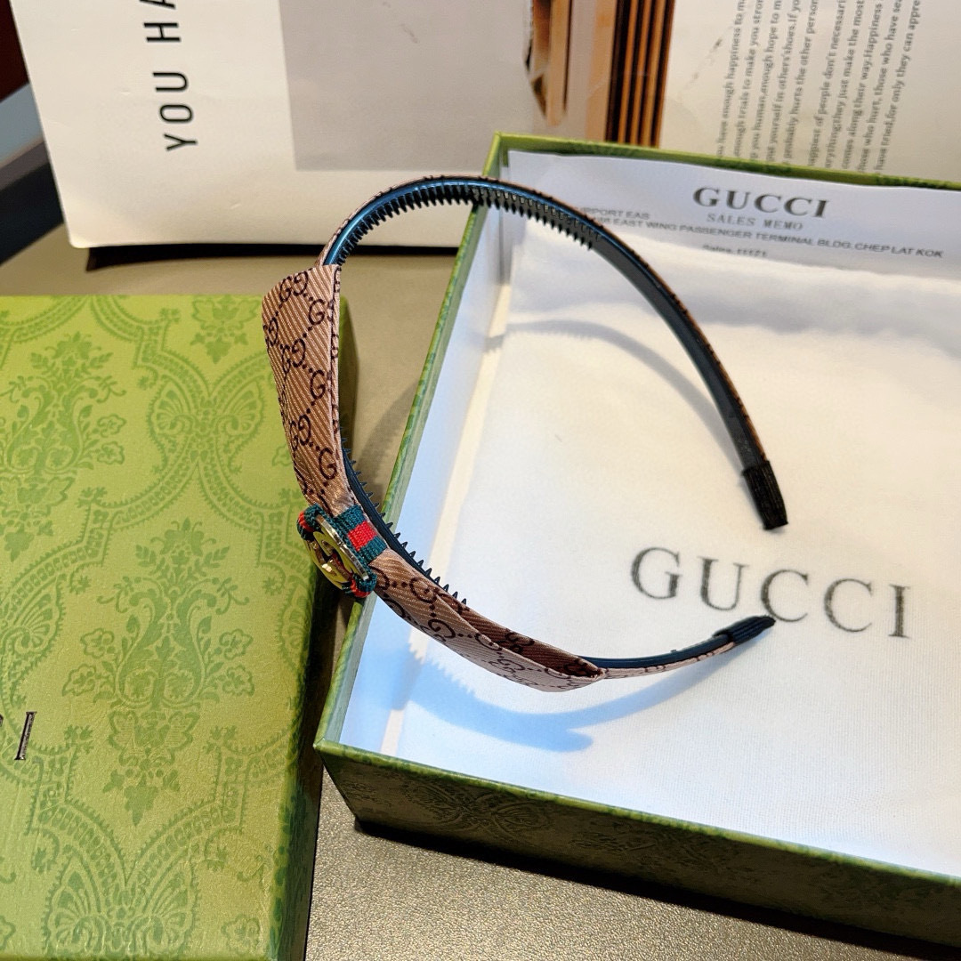 配包装
Gucci古奇 网红经典款小版发箍，女神必备单品头箍，非常百搭，时尚潮流！