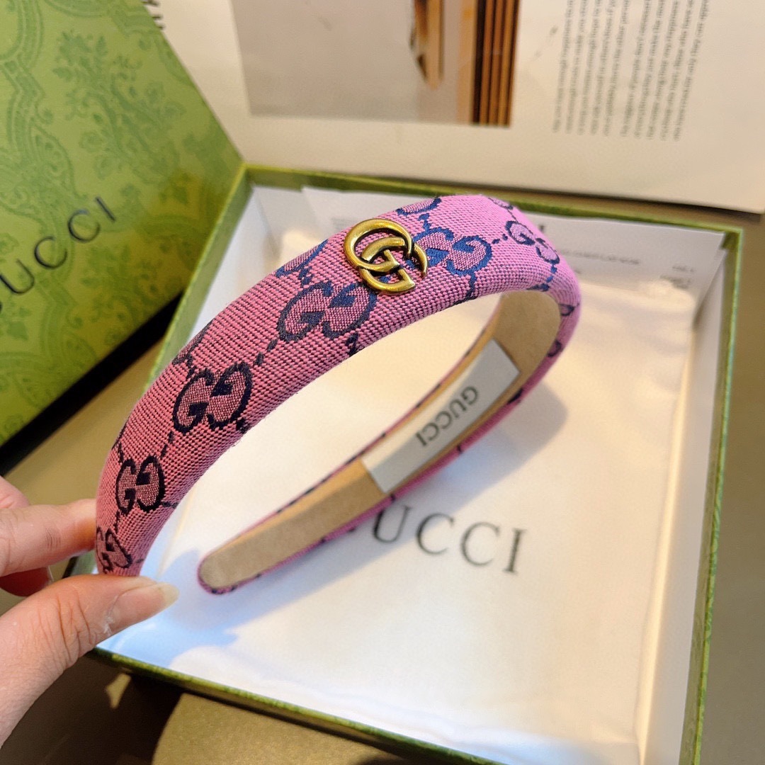 配包装
Gucci古奇 官方经典新款双G发箍，女神必备单品，非常百搭，时尚潮流