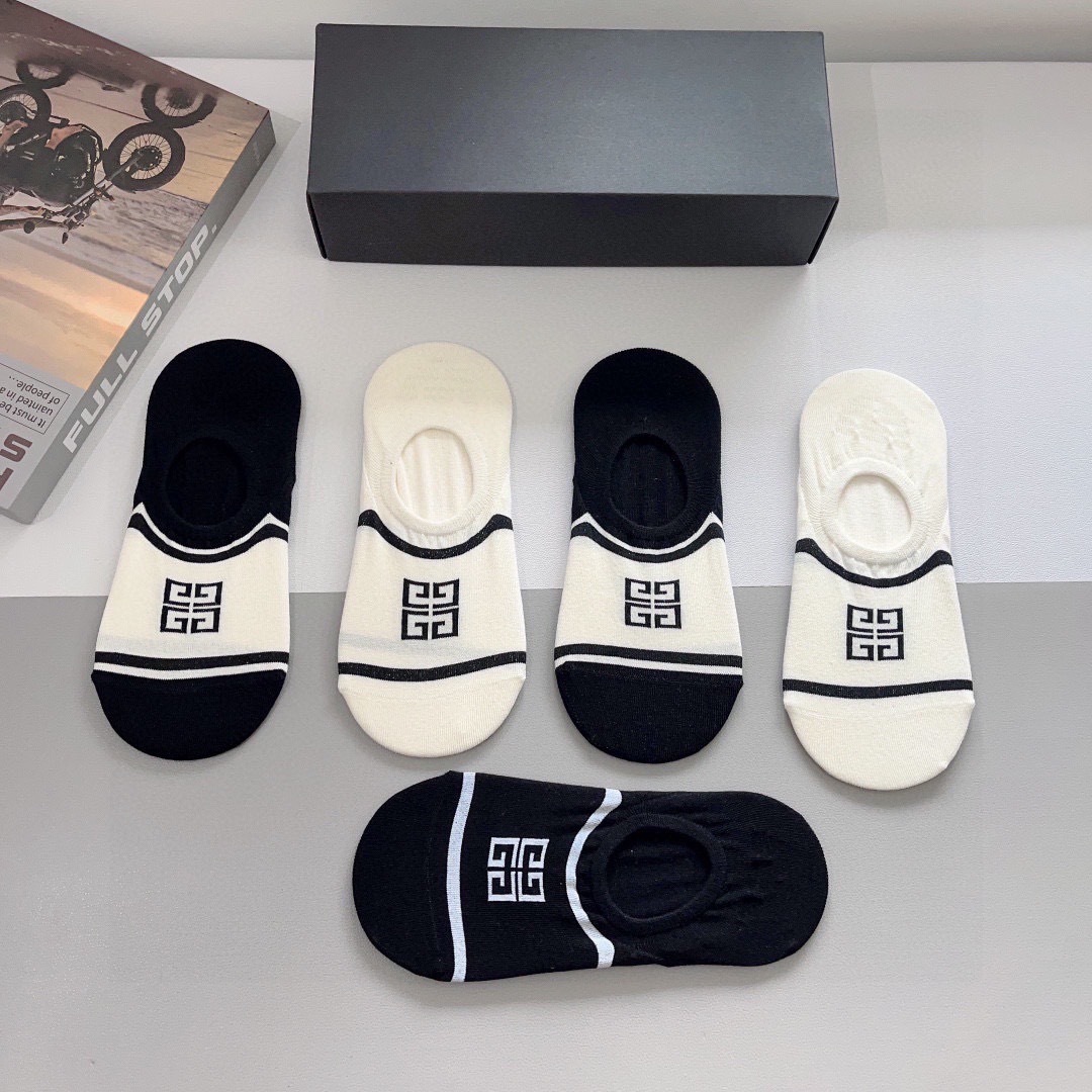 配包装（一盒5双） 🌟 纪梵希船袜 超火爆小单品，潮人必备 爆款，个性时尚百搭款，！你值得拥有哦💗精梳棉