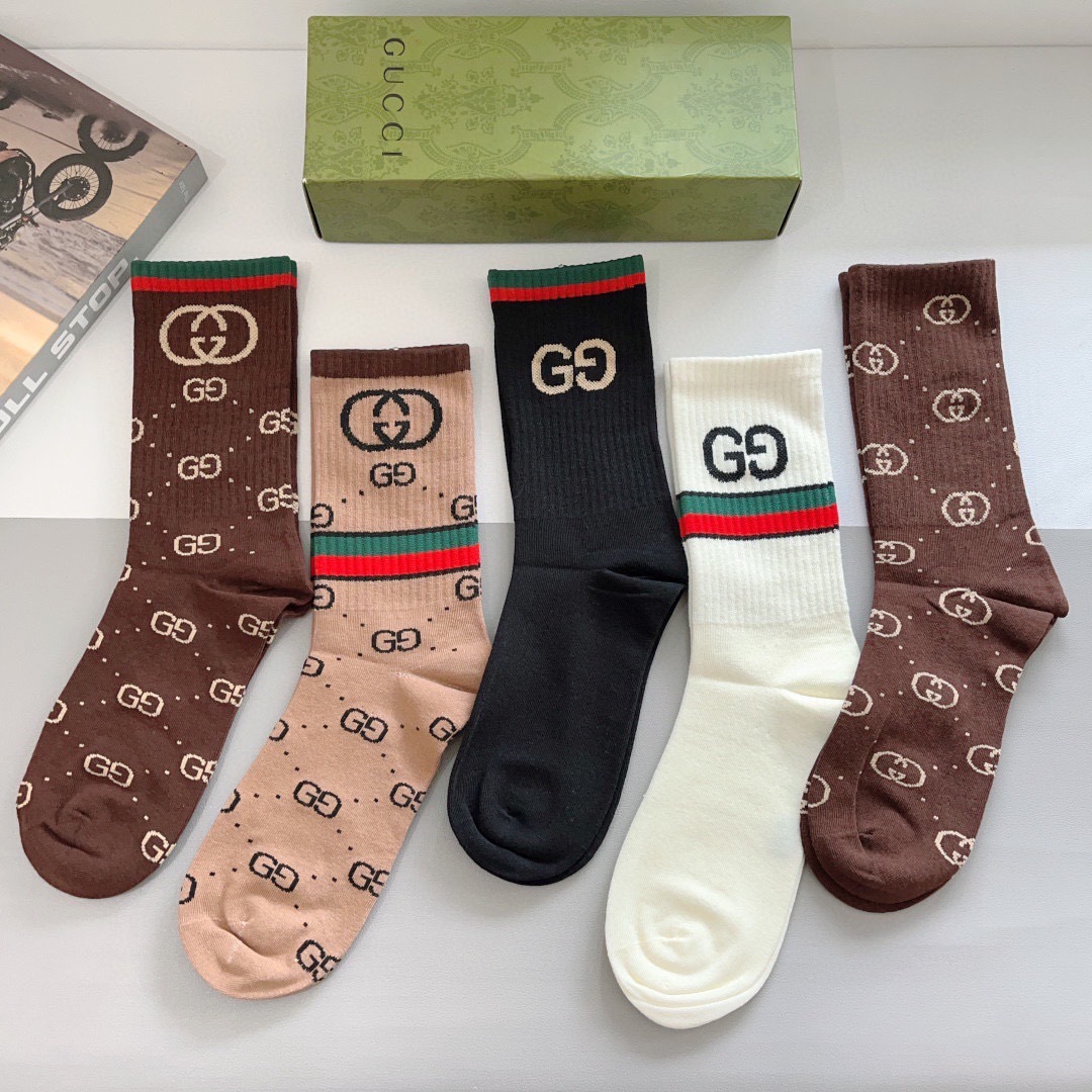 配包装（一盒5双）
 Gucci 古奇 ins超火爆长筒袜，纯棉面料，潮人必备 ，经典双G字母，个性时尚