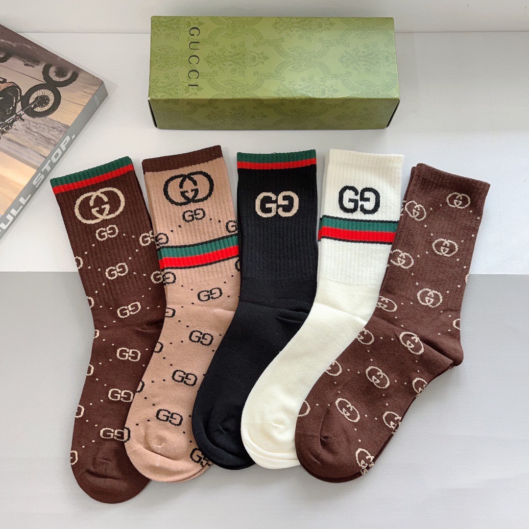 配包装（一盒5双）
 Gucci 古奇 ins超火爆长筒袜，纯棉面料，潮人必备 ，经典双G字母，个性时尚