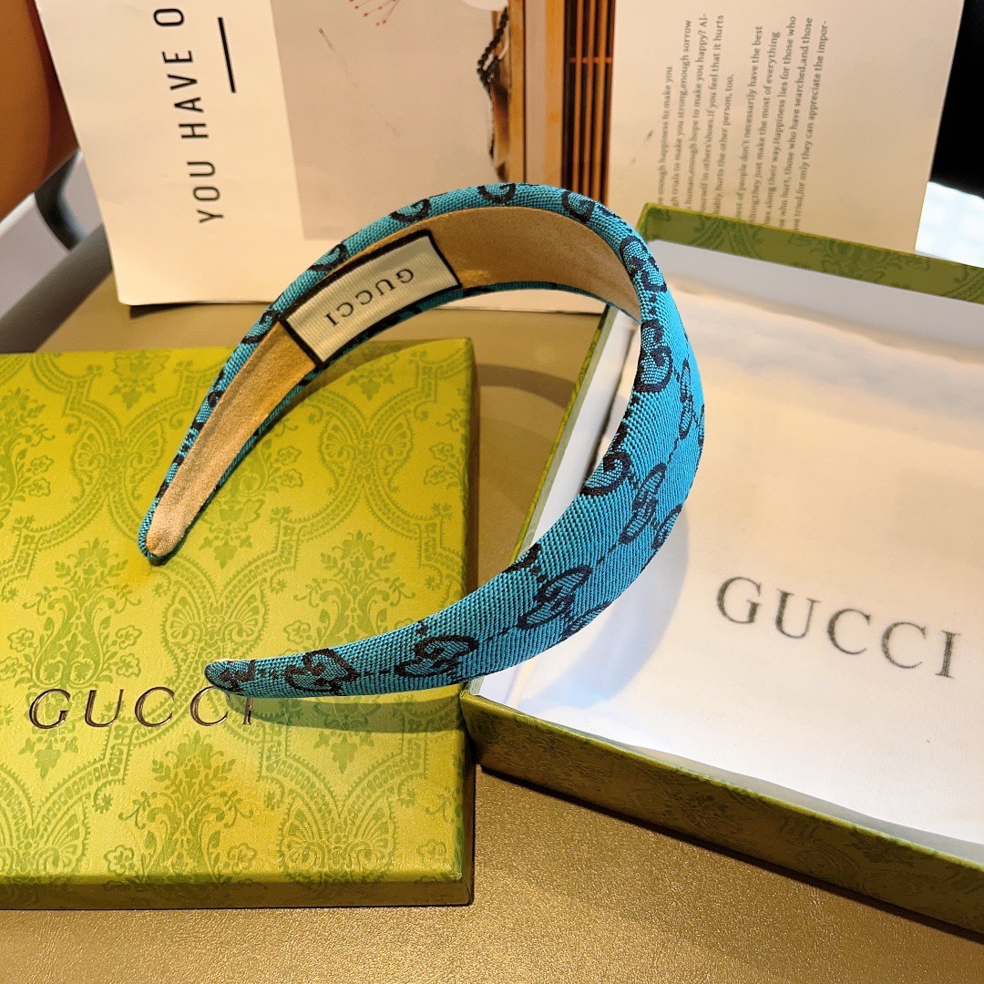配包装
Gucci古奇 网红经典新款宽版发箍，女神必备单品头箍，非常百搭，时尚潮流！