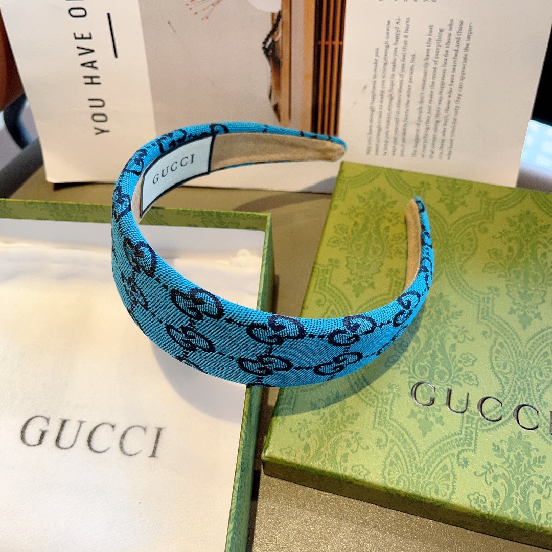 配包装
Gucci古奇 网红经典新款宽版发箍，女神必备单品头箍，非常百搭，时尚潮流！