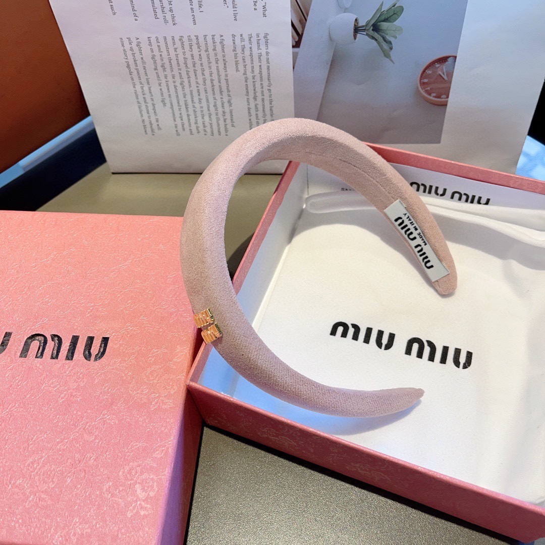 配包装
MIUMIU（缪缪）新款甜美字母手工制作发箍，少女感简约百搭头箍、潮女必备品，超级的高大上！多色