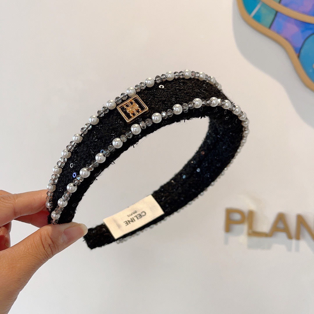 配包装
CELINE（赛琳）韩国新品小清新珍珠发箍，佩戴舒适无压力，造型搭配必备！时尚外出百搭款发饰！