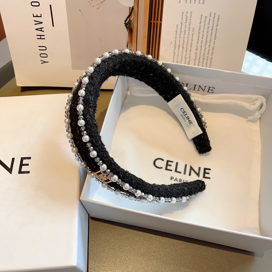 配包装
CELINE（赛琳）韩国新品小清新珍珠发箍，佩戴舒适无压力，造型搭配必备！时尚外出百搭款发饰！
