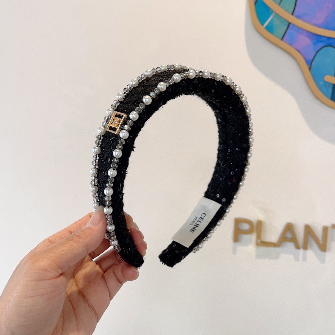 配包装
CELINE（赛琳）韩国新品小清新珍珠发箍，佩戴舒适无压力，造型搭配必备！时尚外出百搭款发饰！
