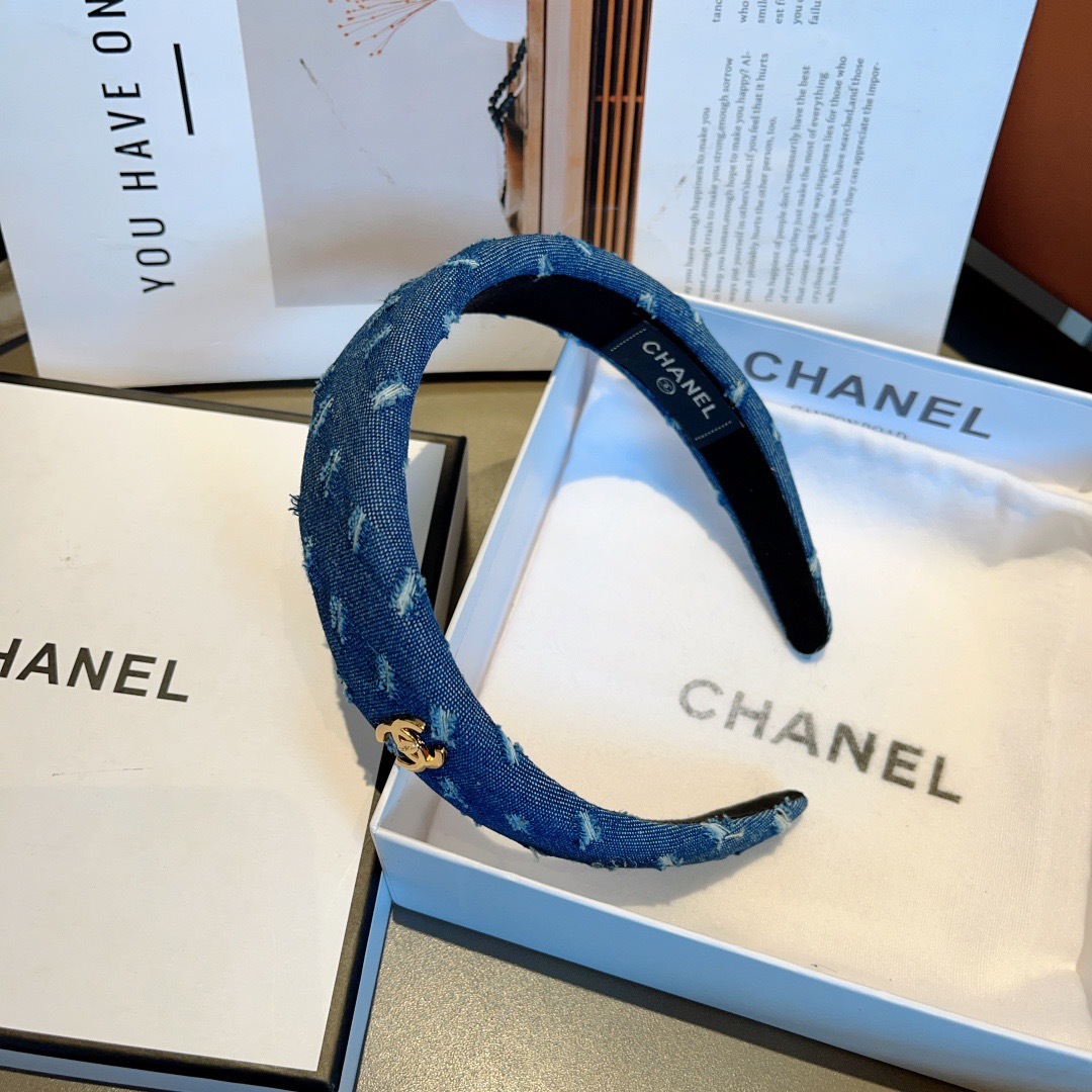 配包装
CHANEL（香奈儿） 高端新款牛仔布发箍，时尚头箍，网红最新款来袭💕时尚百搭，女神必入、多色可