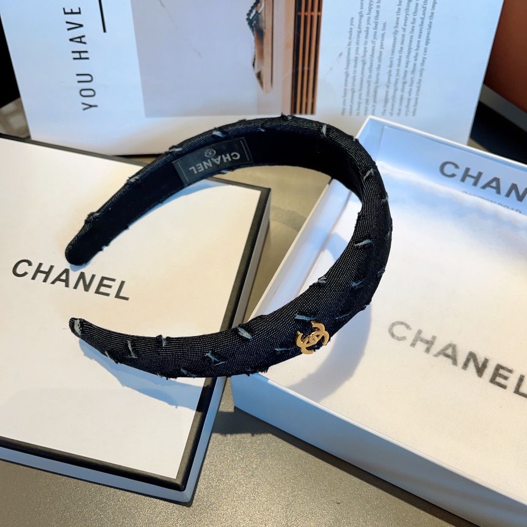 配包装
CHANEL（香奈儿） 高端新款牛仔布发箍，时尚头箍，网红最新款来袭💕时尚百搭，女神必入、多色可