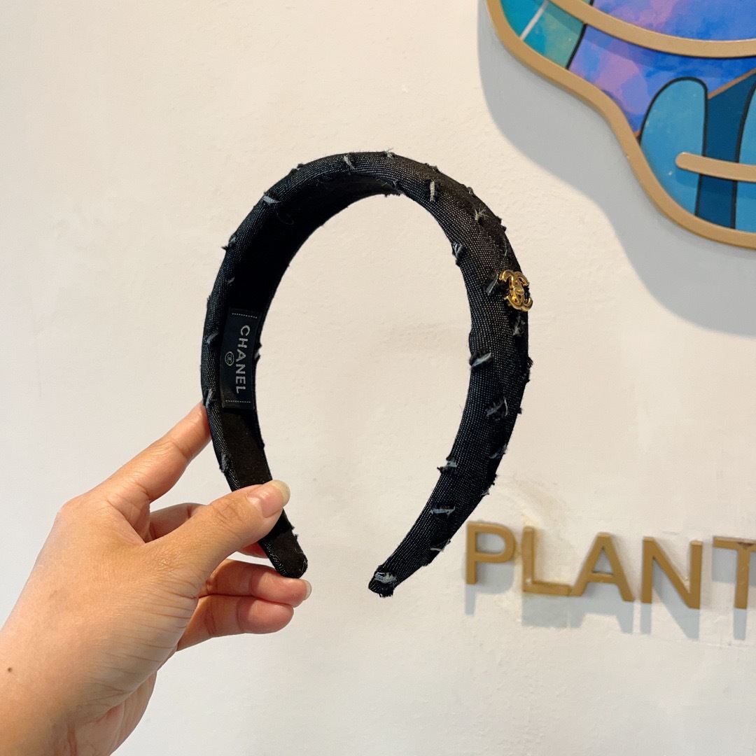 配包装
CHANEL（香奈儿） 高端新款牛仔布发箍，时尚头箍，网红最新款来袭💕时尚百搭，女神必入、多色可