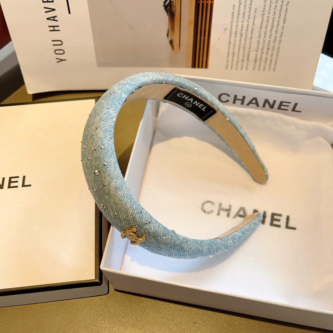 配包装
CHANEL（香奈儿） 高端新款牛仔布发箍，时尚头箍，网红最新款来袭💕时尚百搭，女神必入、多色可